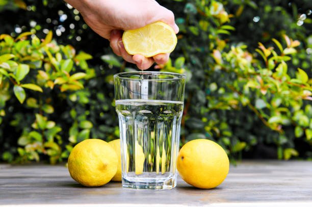 lemon-water-friend-foe